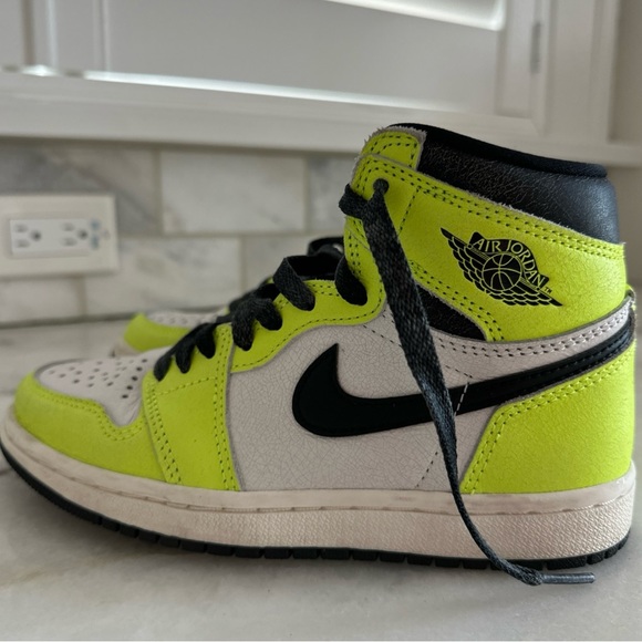 Air Jordan retro high og visionaire size kids! TAKING OFFERS